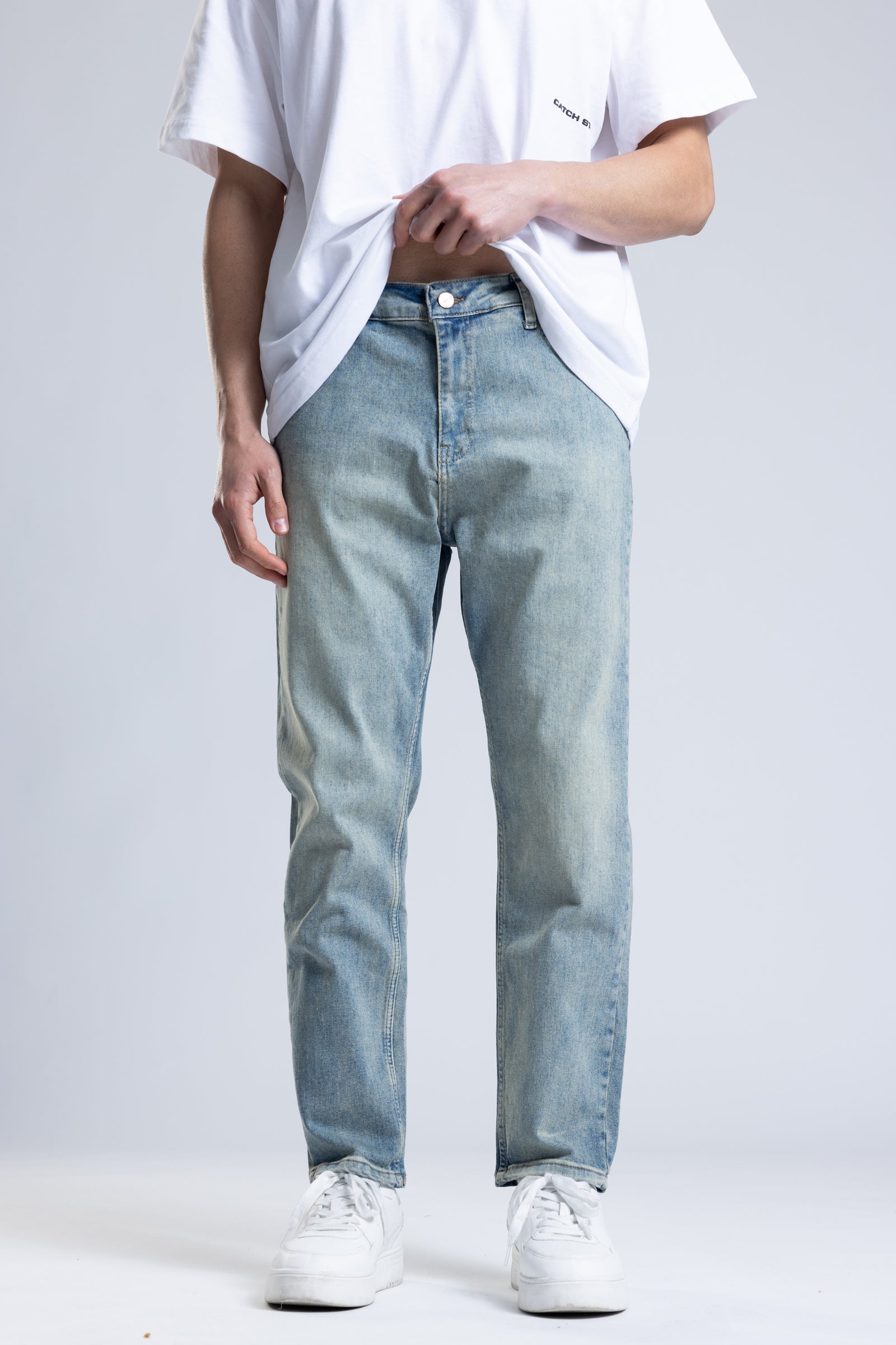 Açık Mavi Yıkamalı Straight Fit Jean