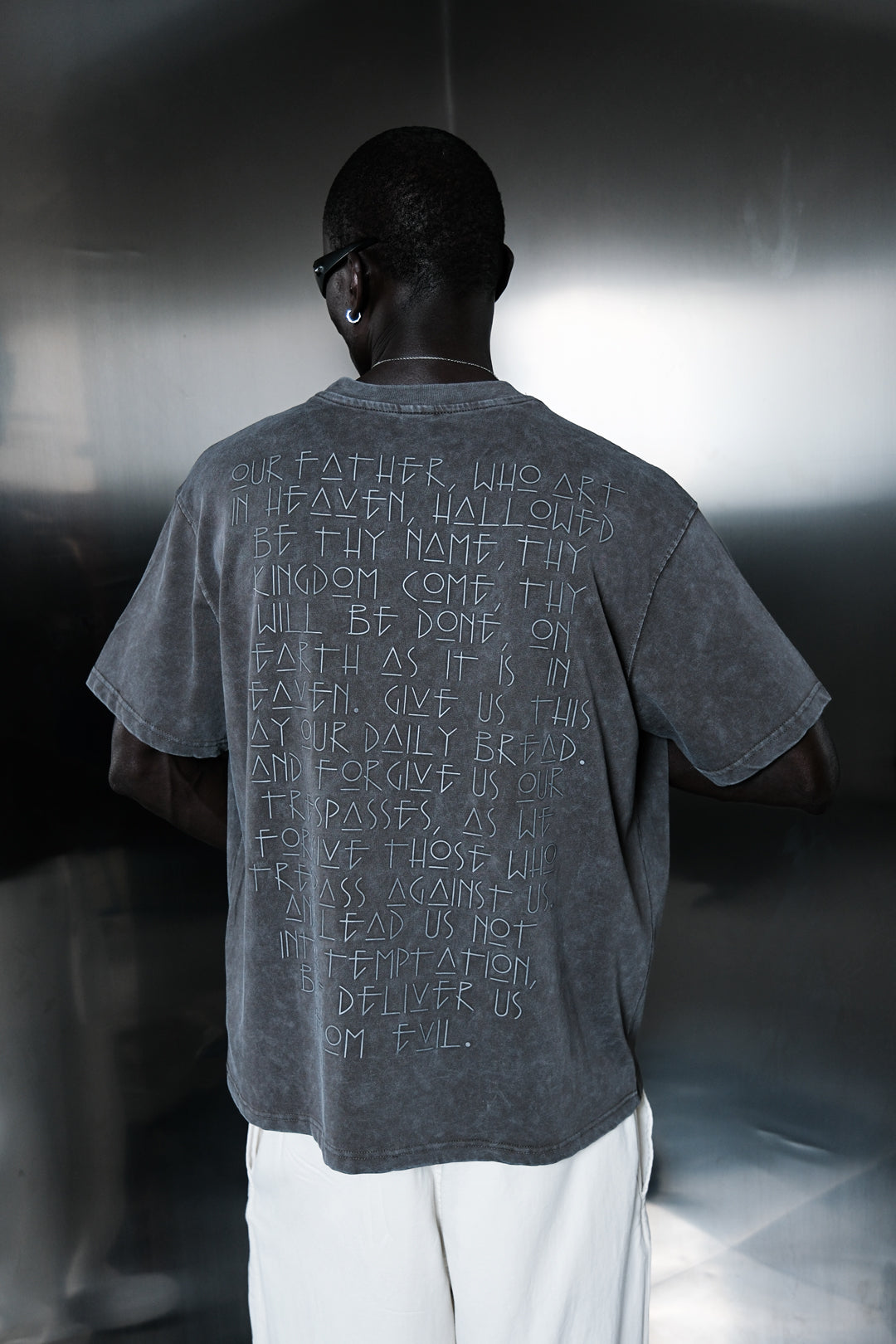 'DAY' Kabartma Yazı Detaylı Yıkamalı T-Shirt