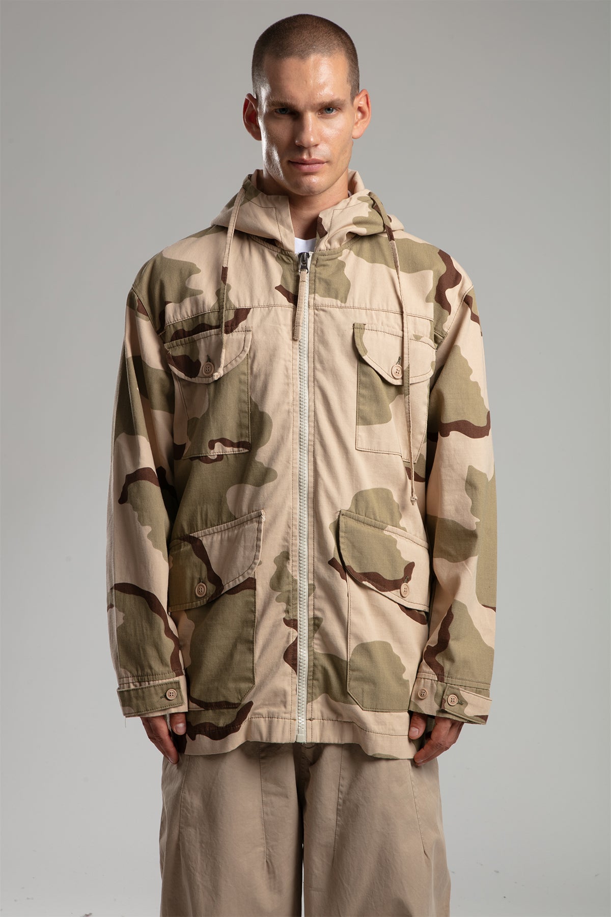 Kamuflaj Desenli Kapüşonlu Ceket