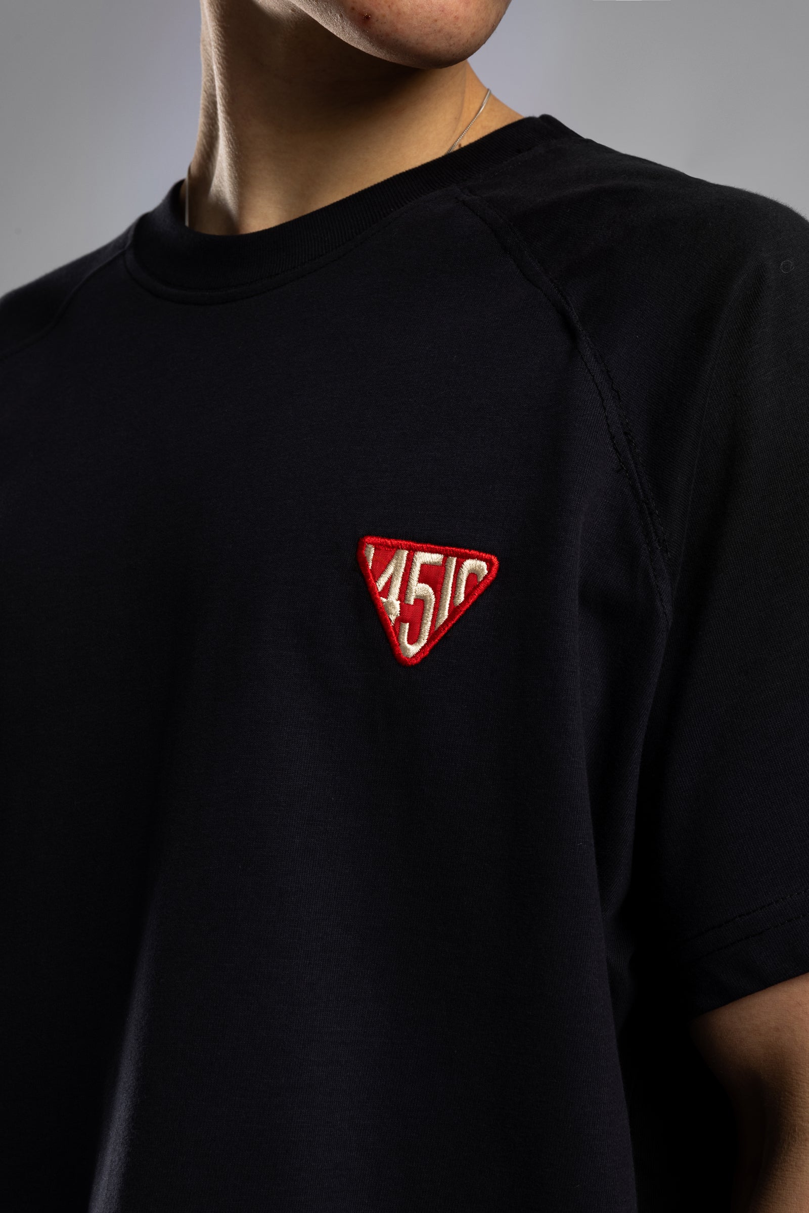 Nakış Detaylı Oversize T-Shirt