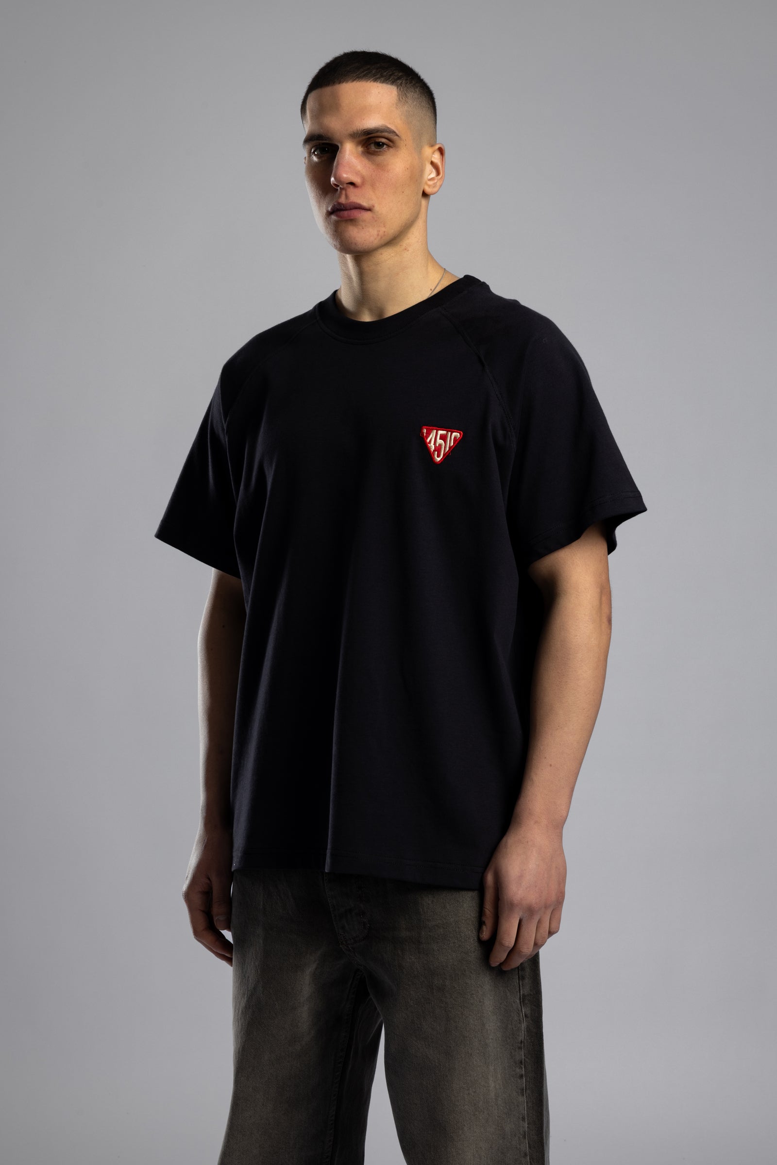 Nakış Detaylı Oversize T-Shirt