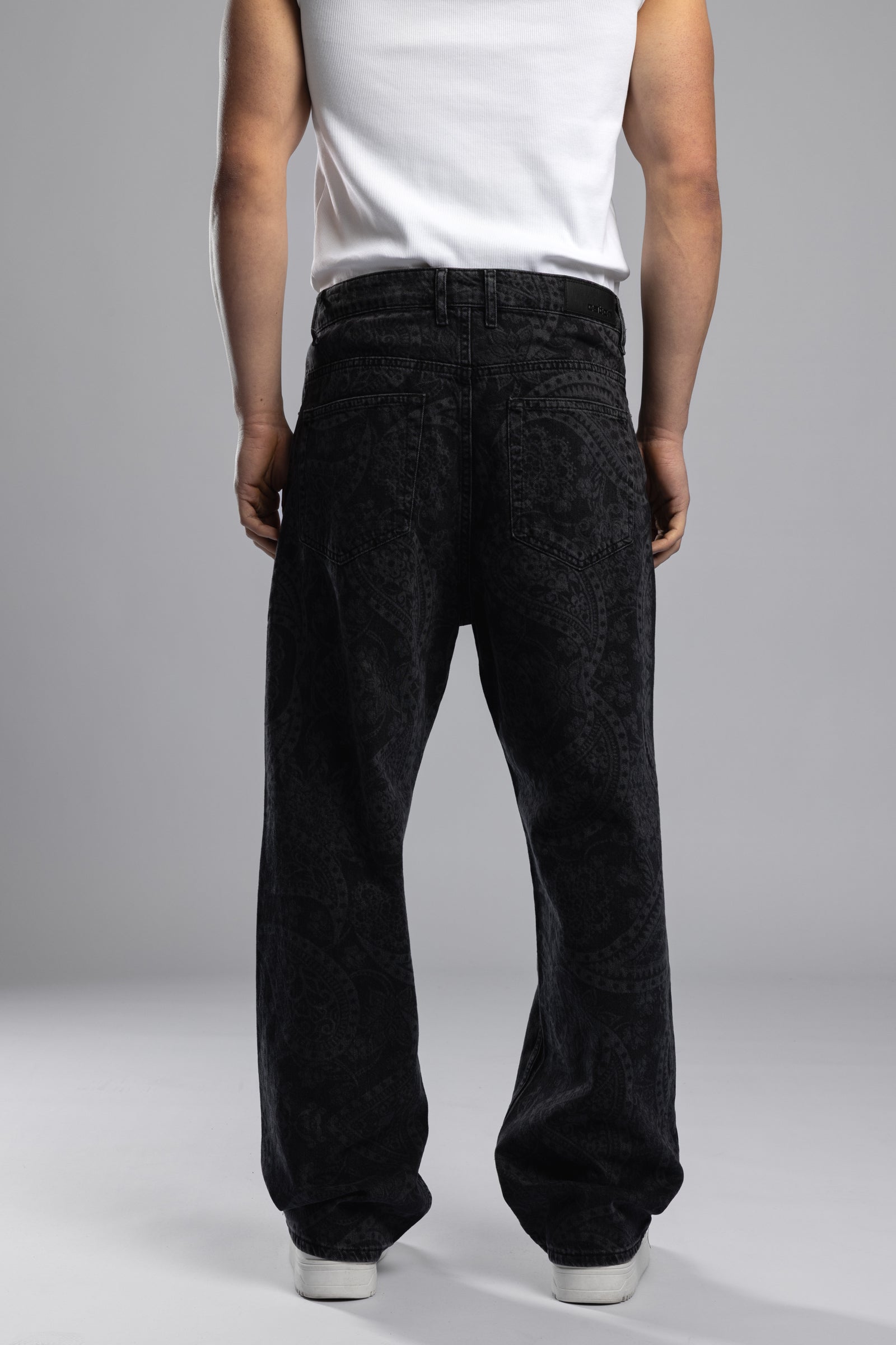 Siyah Paisley Desenli Baggy Jean