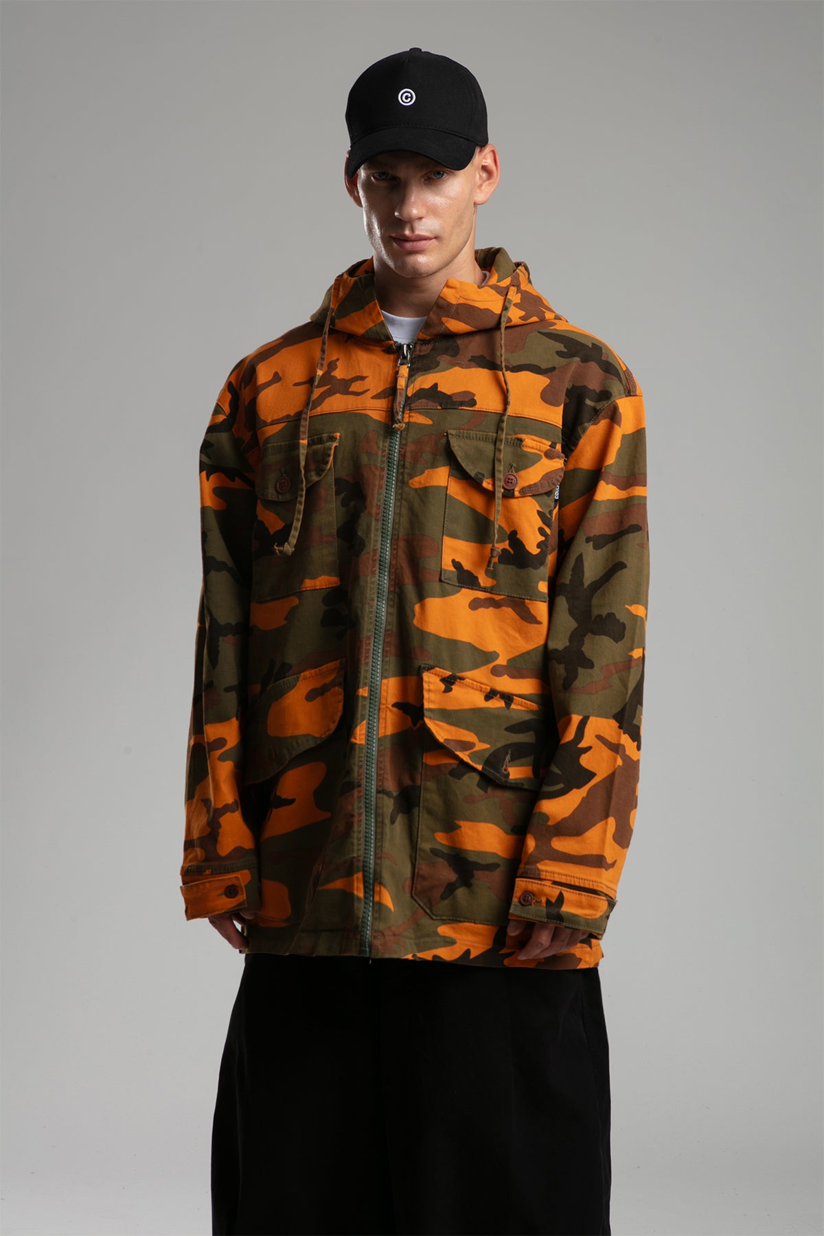 Kamuflaj Desenli Kapüşonlu Ceket