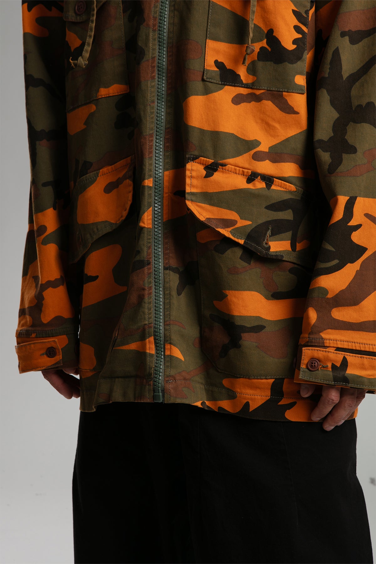 Kamuflaj Desenli Kapüşonlu Ceket