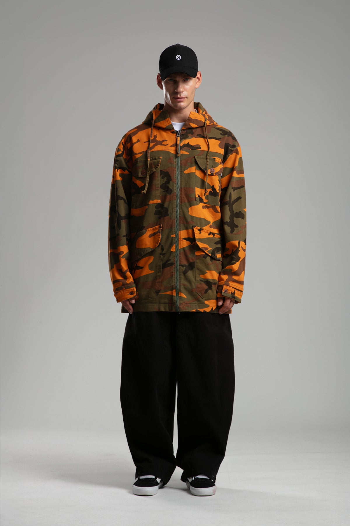 Kamuflaj Desenli Kapüşonlu Ceket