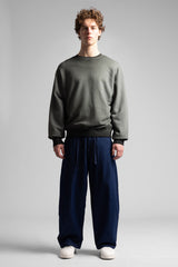 Arka Yazı Nakış Detaylı Pistole Yıkamalı Sweatshirt