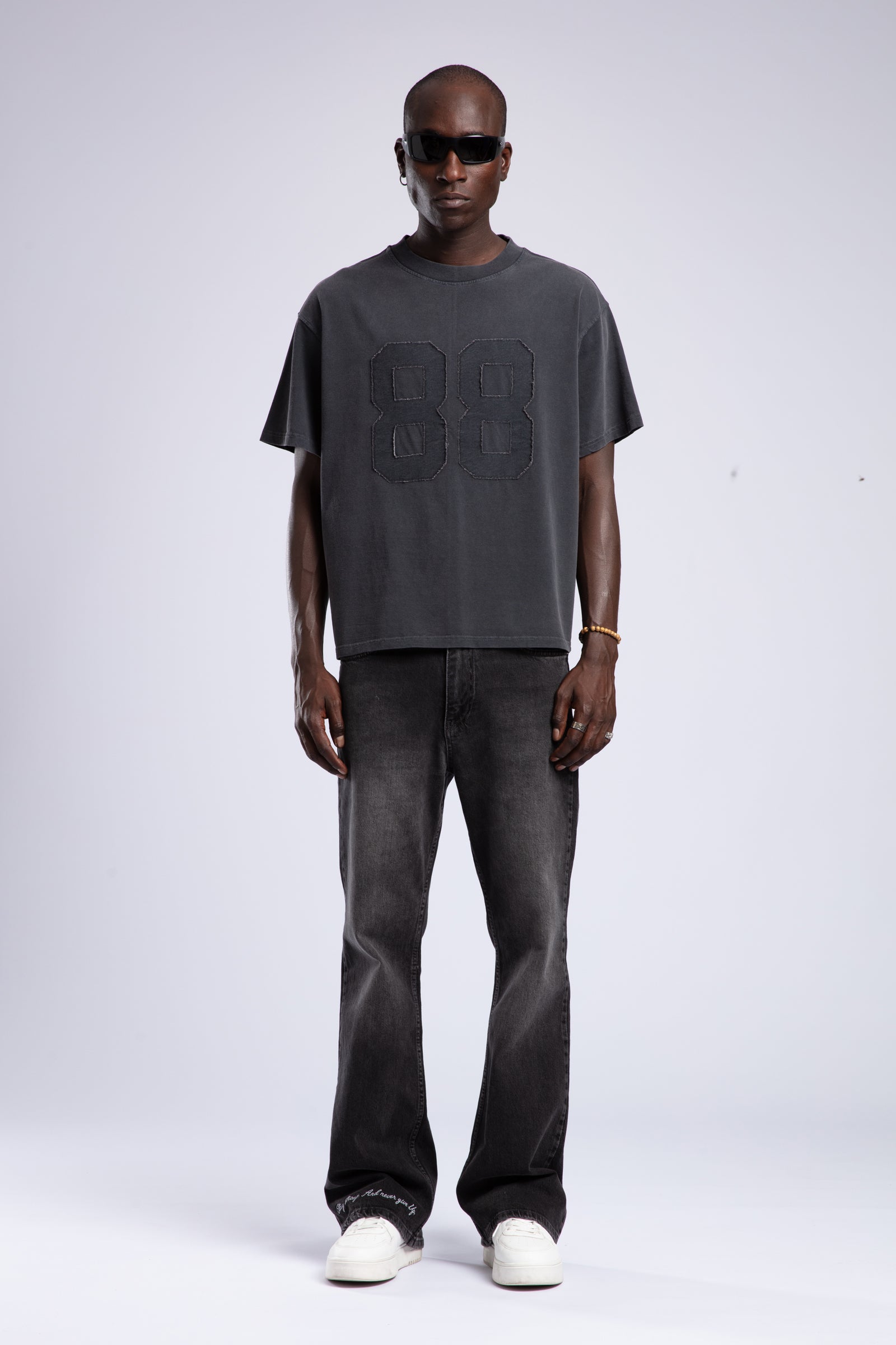 88 Nakış Detaylı T-Shirt