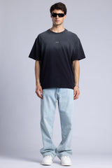 Metal Logo Detaylı Yıkamalı T-shirt