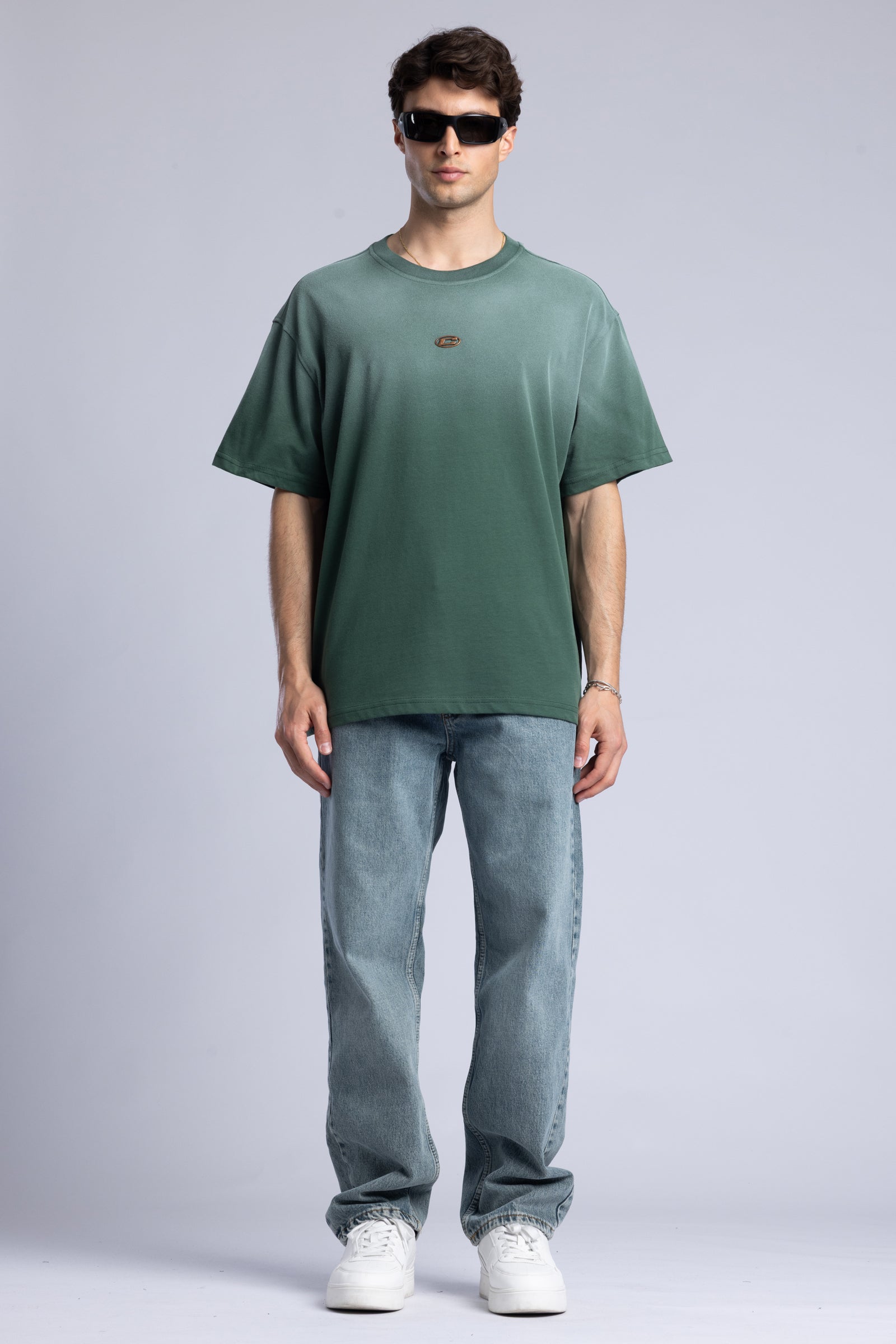 Metal Logo Detaylı Yıkamalı T-shirt