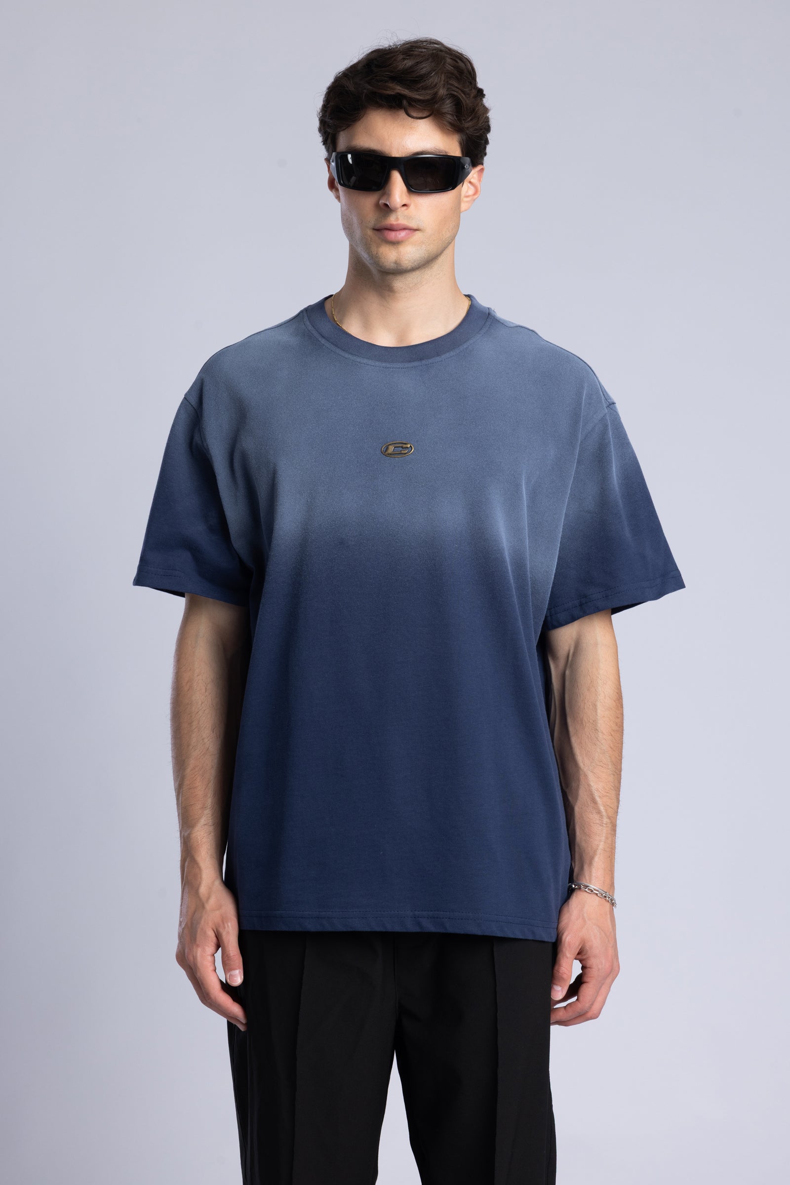 Metal Logo Detaylı Yıkamalı T-shirt